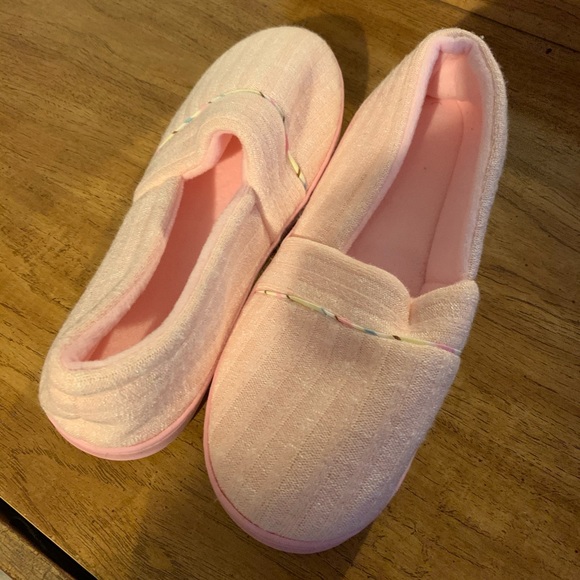 Slipper - Picture 3 of 5